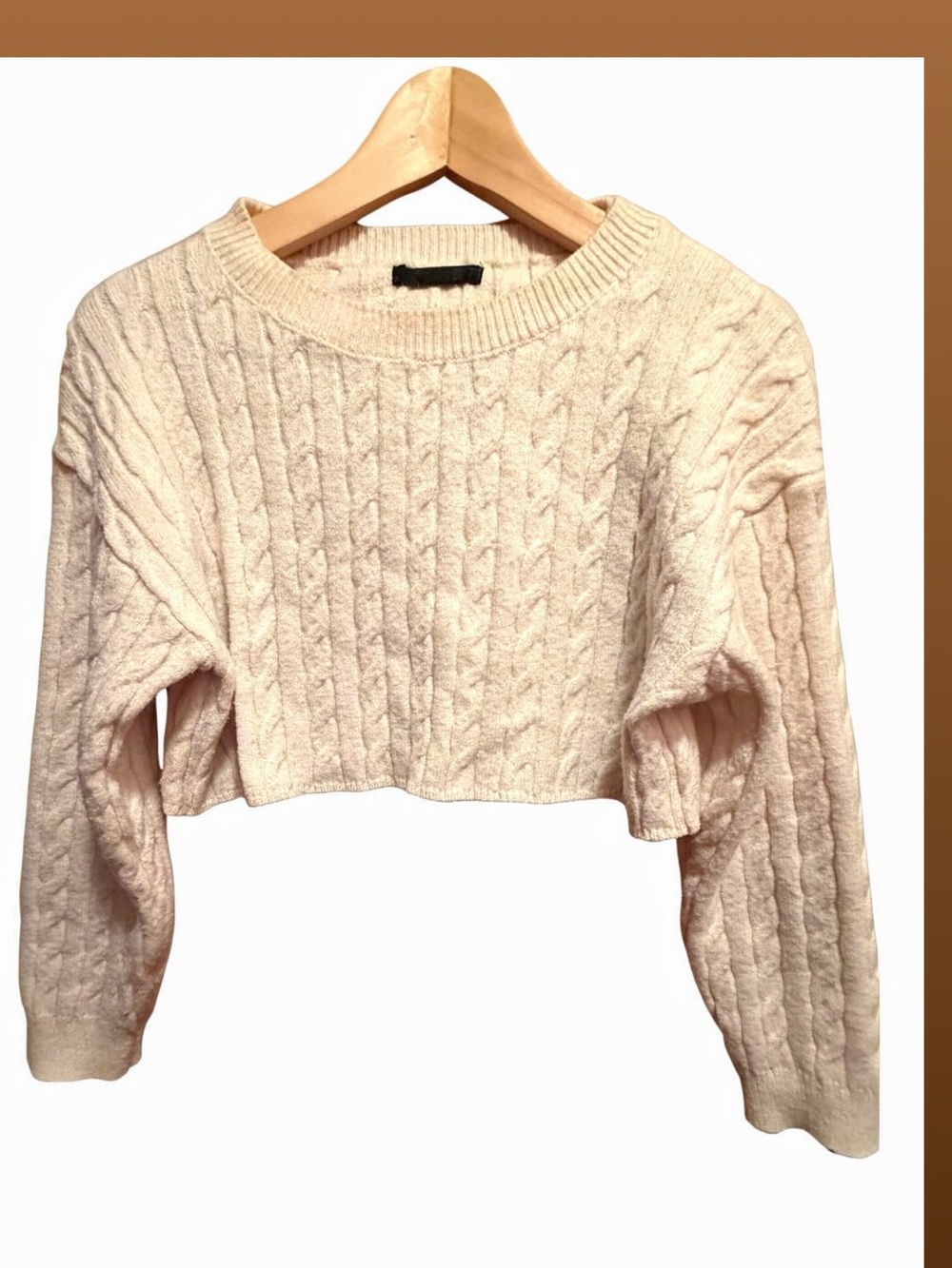 Cropped Cable-Knit Crewneck Sweater - Cream